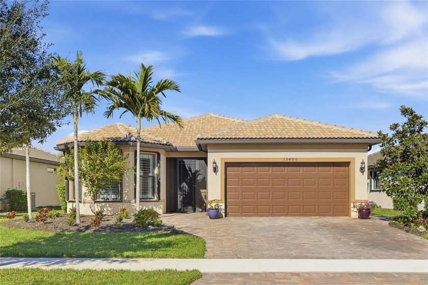 Under contract-accepting backup offers. Welcome to 13480 - Beach Home for sale in Venice, Florida on Beachhouse.com