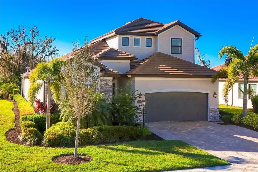 Welcome to 6070 Brandon Run, in the gated community of Lakewood - Beach Home for sale in Bradenton, Florida on Beachhouse.com