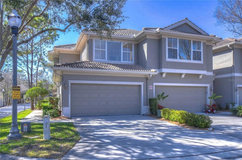 Welcome to this spacious 3 bed, 2.5 bath, 2-story townhome - Beach Townhome/Townhouse for sale in Dunedin, Florida on Beachhouse.com