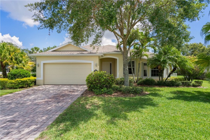 Lovely Gated Trillium. Customized Hatteras 4+ plan boasting 2167 - Beach Home for sale in Vero Beach, Florida on Beachhouse.com