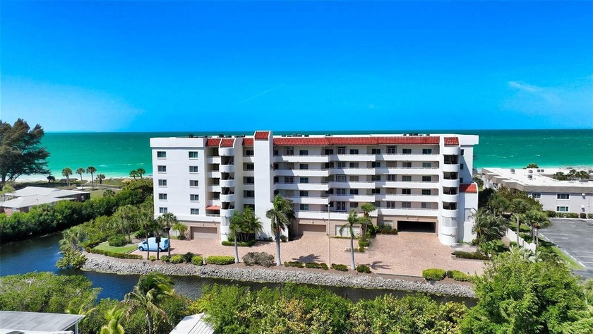 Welcome to your coastal oasis. With 2,270 square feet of - Beach Condo for sale in Venice, Florida on Beachhouse.com