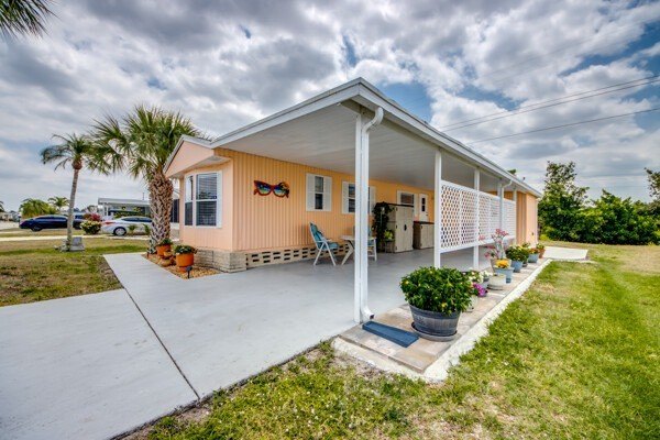 Perfect Summer Getaway in The Heritage - North Fort Myers    Are - Beach Home for sale in North Fort Myers, Florida on Beachhouse.com