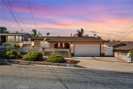 Welcome to 1971 Caddington Drive, nestled in the coveted - Beach Home for sale in Rancho Palos Verdes, California on Beachhouse.com