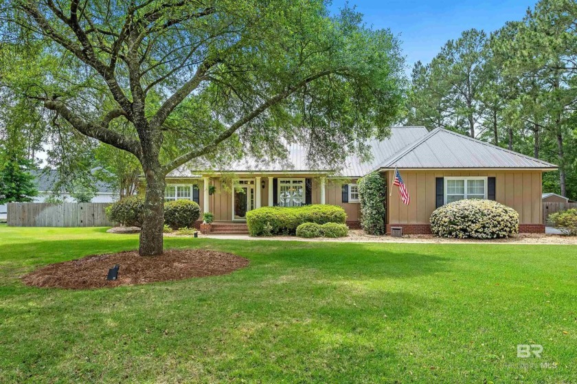 PRIVATE POOL + NEARLY 1 ACRE IN MARTYN WOODS! Welcome to your - Beach Home for sale in Gulf Shores, Alabama on Beachhouse.com