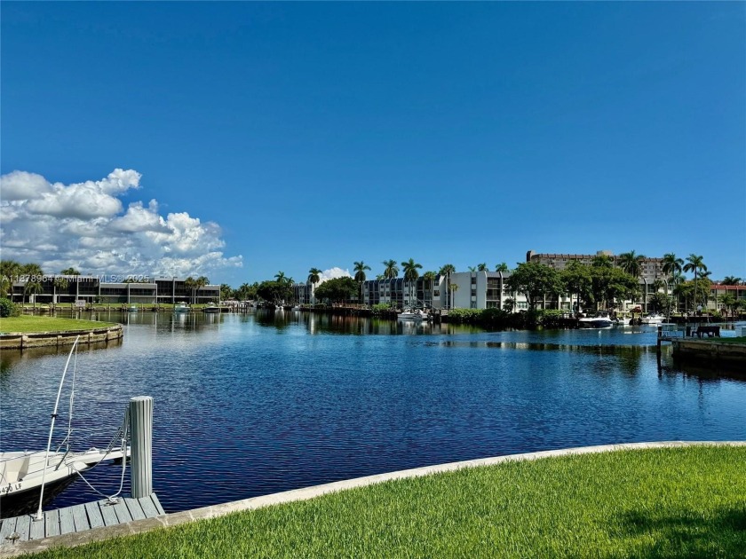 MILLION DOLLAR VIEW! ONE FIXED BRIDGE, OCEAN ACCESS. 2 BEDROOM - Beach Other for sale in Pompano Beach, Florida on Beachhouse.com