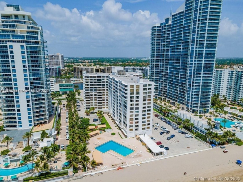 OCEANFRONT OPPORTUNITY KNOCKING!!!  DON'T MISS THIS GREAT - Beach Condo for sale in Hollywood, Florida on Beachhouse.com