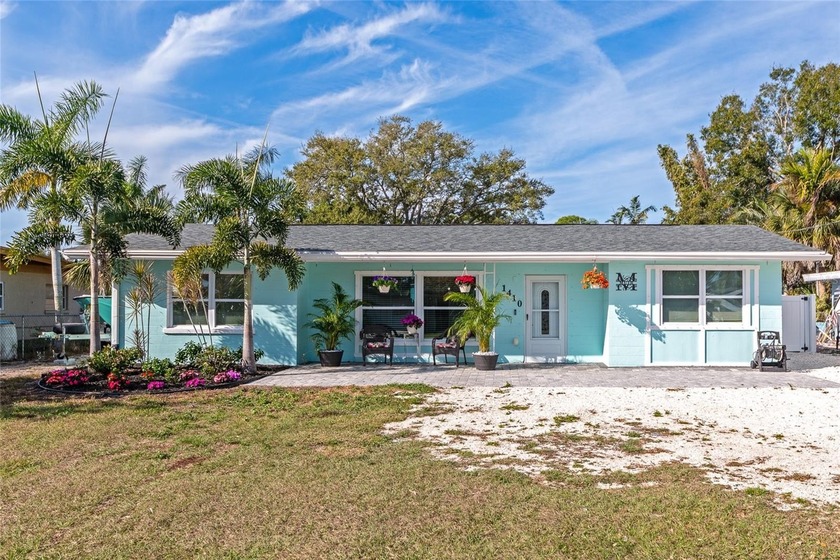 Under contract-accepting backup offers. Welcome to this - Beach Home for sale in Bradenton, Florida on Beachhouse.com