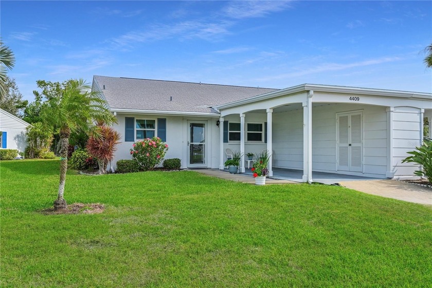 WELCOME TO YOUR COASTAL CANAL-FRONT VILLA- Nestled in the heart - Beach Condo for sale in Bradenton, Florida on Beachhouse.com