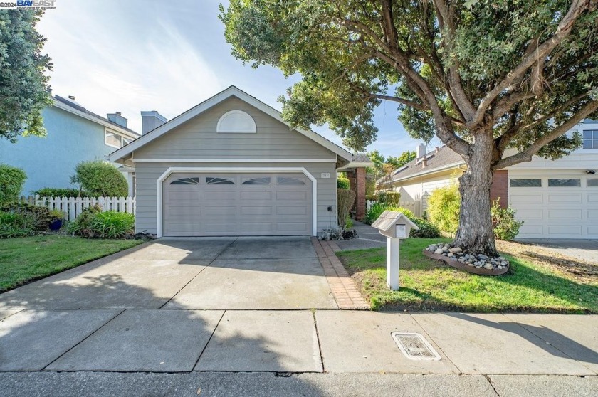 Live the California Dream!  Gorgeous light and bright home in - Beach Home for sale in Half Moon Bay, California on Beachhouse.com