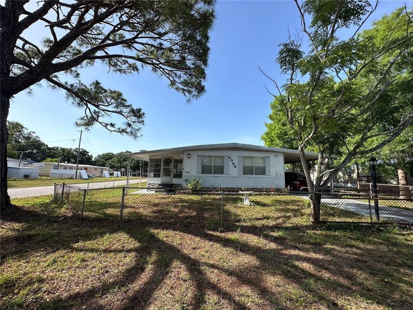 Under contract-accepting backup offers. No HOA, No Lot Rent. You - Beach Home for sale in Pinellas Park, Florida on Beachhouse.com