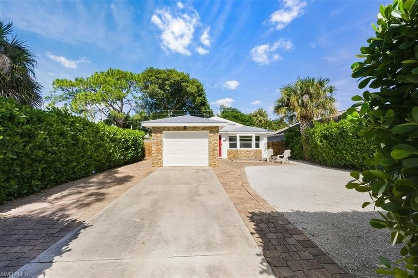 This beautifully updated Naples Park, 3 bedroom, 2 bath home - Beach Home for sale in Naples, Florida on Beachhouse.com