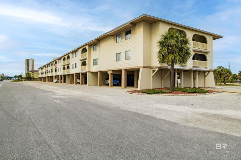 Discover the perfect blend of comfort and convenience in this - Beach Condo for sale in Gulf Shores, Alabama on Beachhouse.com