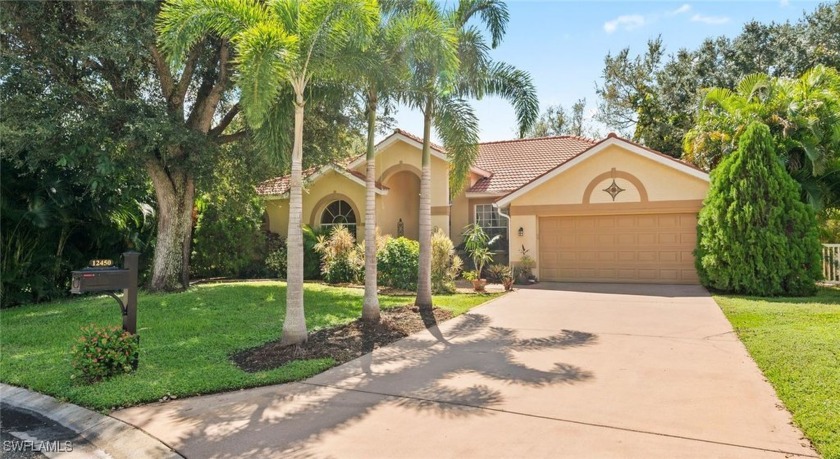 Best Value in Gateway Greens! Updated 3B+Den Pool home on an - Beach Home for sale in Fort Myers, Florida on Beachhouse.com