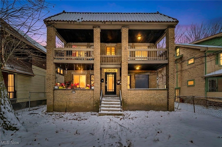 Investor opportunity! Off-market quadriplex now available with - Beach Home for sale in Cleveland, Ohio on Beachhouse.com