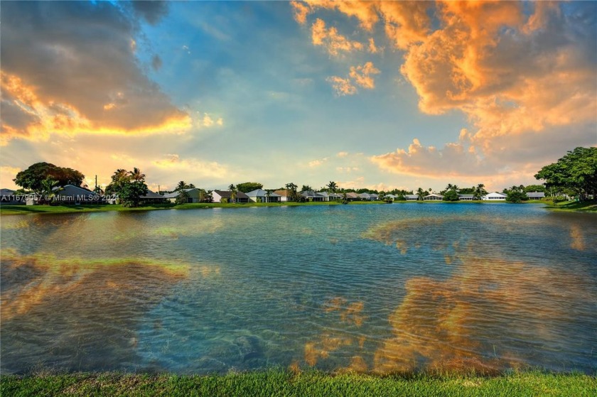 Resort-style living every day! This open layout lakefront home - Beach Home for sale in Homestead, Florida on Beachhouse.com