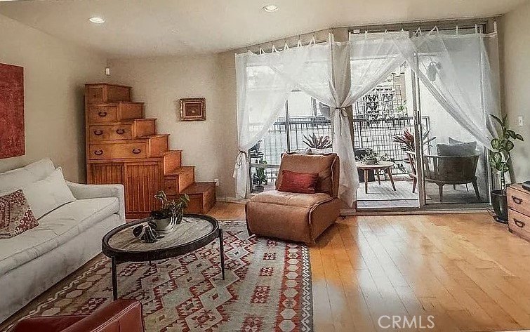 Incredible 2bd 2ba townhouse with 2 car garage 
Lovely space for - Beach Townhome/Townhouse for sale in Carlsbad, California on Beachhouse.com