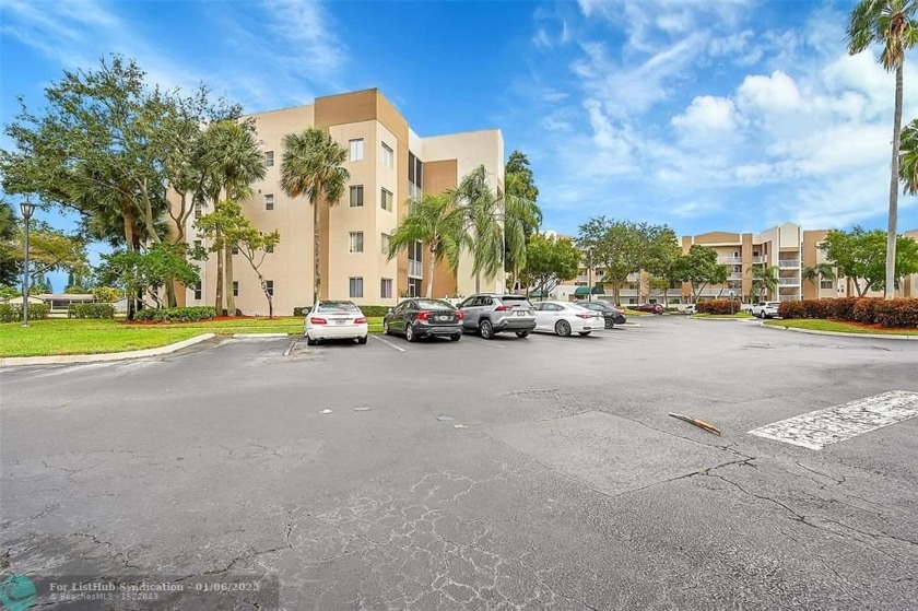 Welcome to this stunning condominium located in the desirable - Beach Condo for sale in Fort Lauderdale, Florida on Beachhouse.com