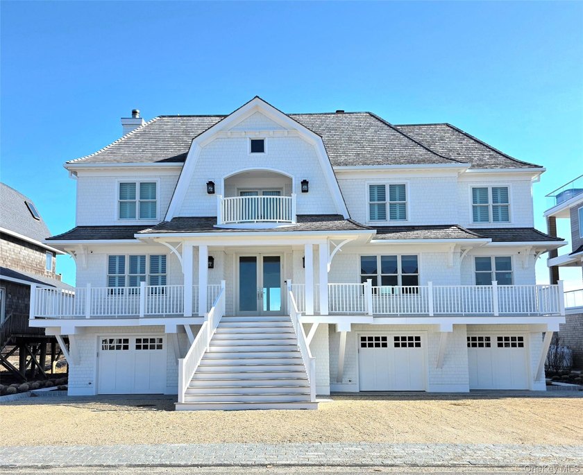 This southern-facing Custom Built Post Modern boasts 80' of - Beach Home for sale in Westhampton Dunes, New York on Beachhouse.com