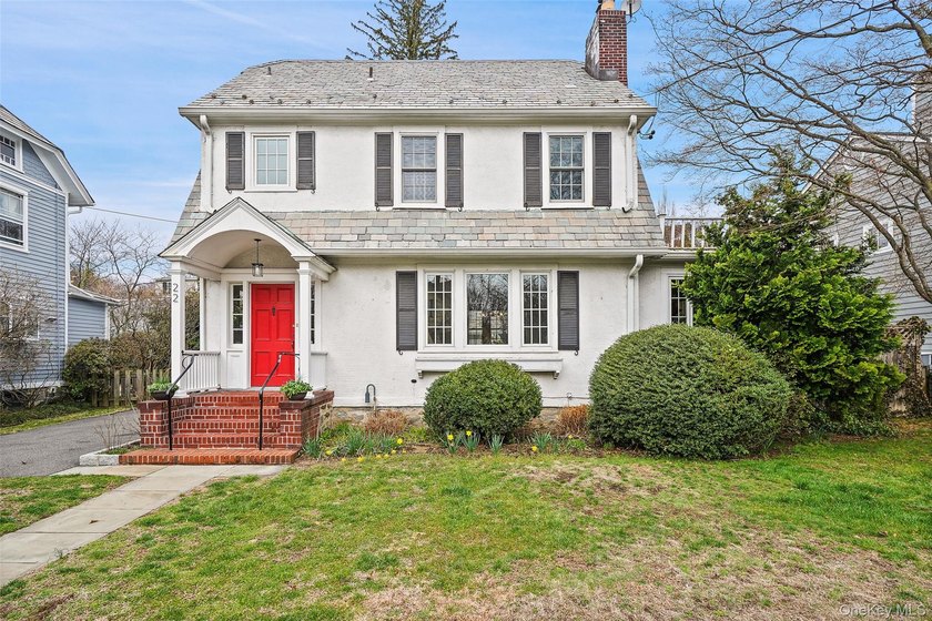 This Colonial-style home seamlessly blends timeless architecture - Beach Home for sale in Rye, New York on Beachhouse.com