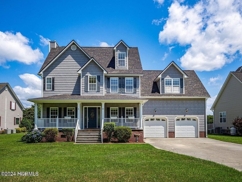 Welcome to your dream home in the heart of a picturesque coastal - Beach Home for sale in Sneads Ferry, North Carolina on Beachhouse.com