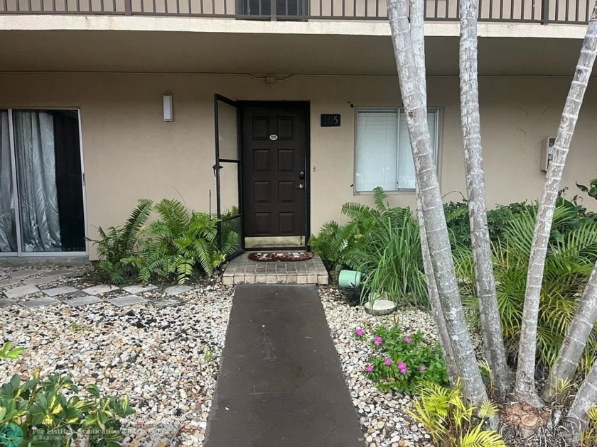 Welcome to this beautifully designed condo offering modern - Beach Condo for sale in Pompano Beach, Florida on Beachhouse.com