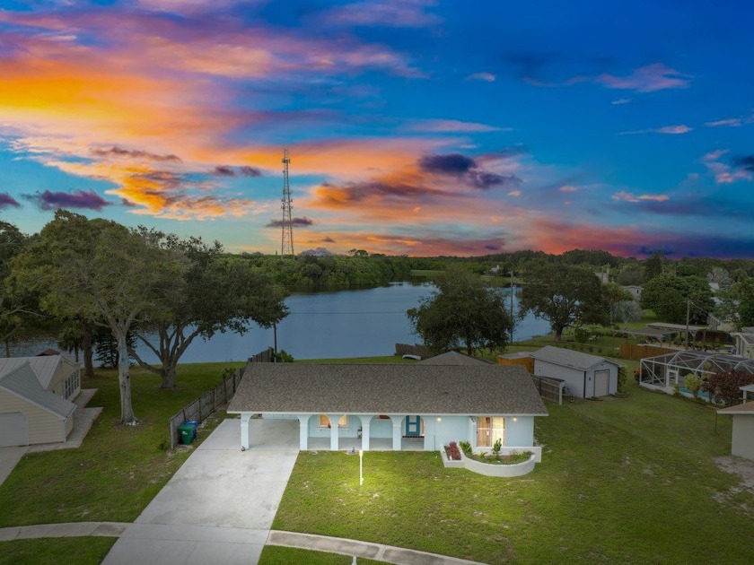 This fully renovated gem boasts a NEW ROOF, AC, ALL NEW - Beach Home for sale in Sebastian, Florida on Beachhouse.com