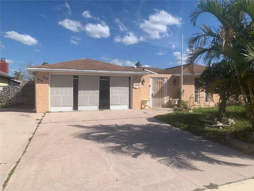 Short Sale. Investor Special. Property suffered Hurricane and - Beach Home for sale in Port Richey, Florida on Beachhouse.com