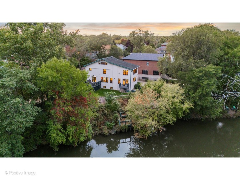 Set along the river in coveted Ravenswood Manor, this truly - Beach Home for sale in Chicago, Illinois on Beachhouse.com
