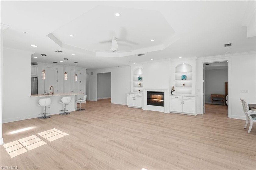 Beautiful 2 Bedroom Plus Den/Office Coach Home in Esplanade Golf - Beach Home for sale in Naples, Florida on Beachhouse.com