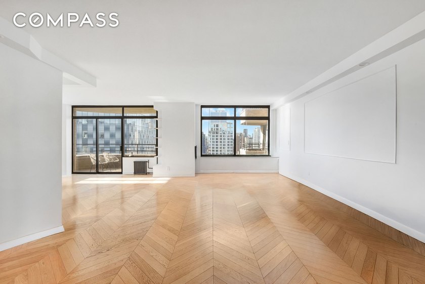 Exquisitely renovated and move-in ready, perched high on the - Beach Condo for sale in New York, New York on Beachhouse.com