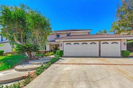 Well-loved home in desirable Fullerton, nestled in the hills - Beach Home for sale in Fullerton, California on Beachhouse.com