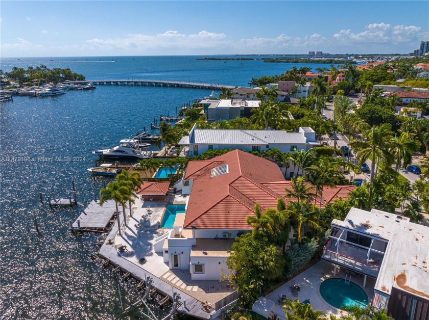 Coconut Grove bayfront with 139 ft of water frontage on a wide - Beach Home for sale in Miami, Florida on Beachhouse.com