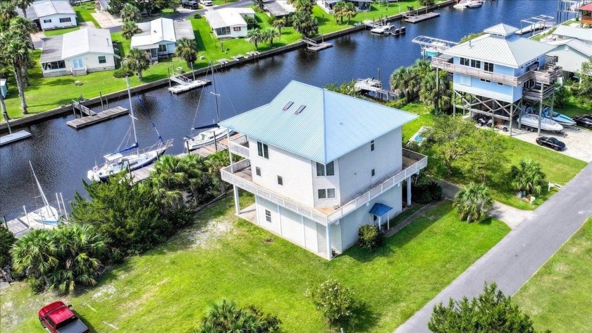 BRING ALL OFFERS!!! Awesome canal frontage/gulf view home That - Beach Home for sale in Shell Point, Florida on Beachhouse.com