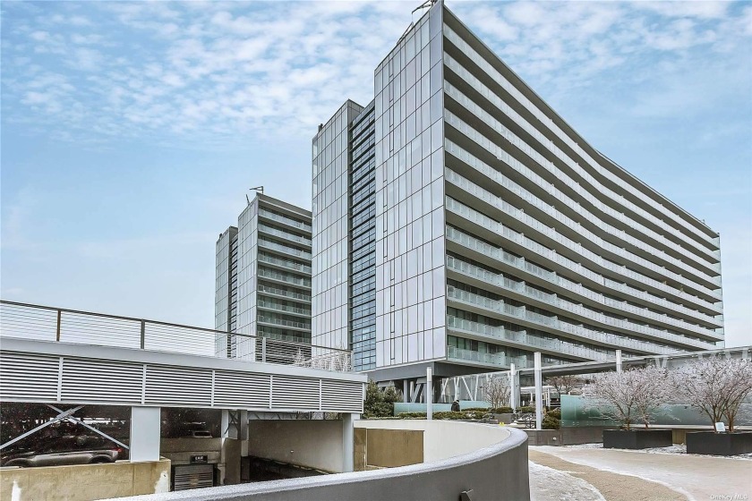 Prime Location! Grand 2 High Floor Corner Unit with Balcony at - Beach Condo for sale in Flushing, New York on Beachhouse.com