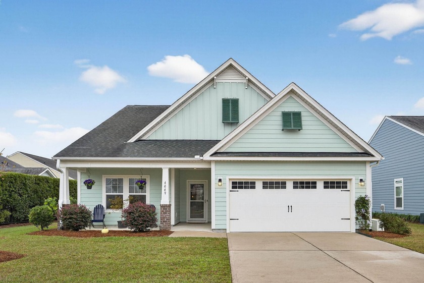 Beautifully maintained home in Parkway Crossing of Brunswick - Beach Home for sale in Leland, North Carolina on Beachhouse.com