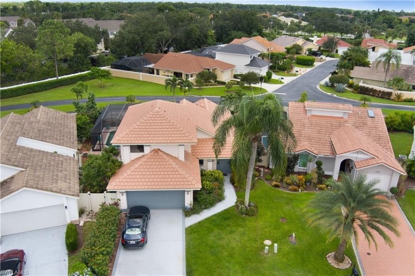 Fantastic 3 bedroom 2.5 bath pool home in the centrally located - Beach Home for sale in Naples, Florida on Beachhouse.com