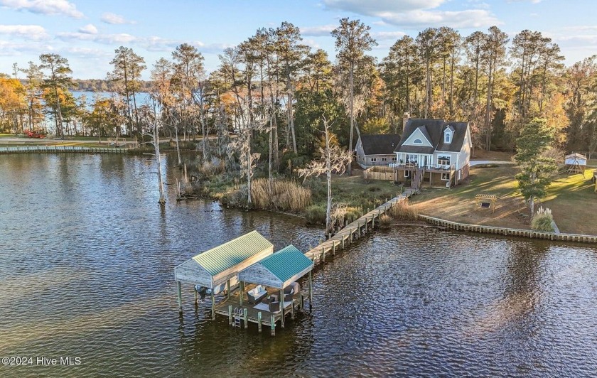 Waterfront Living at Its Finest! Discover your dream home on - Beach Home for sale in Chocowinity, North Carolina on Beachhouse.com