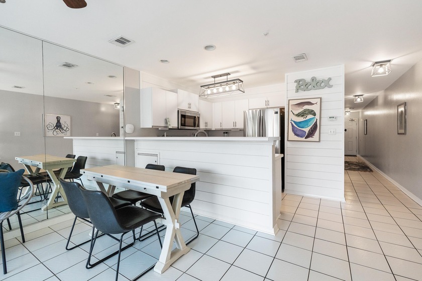 Enjoy coastal charm in this beautifully decorated 1 bed, 1.5 - Beach Condo for sale in Miramar Beach, Florida on Beachhouse.com