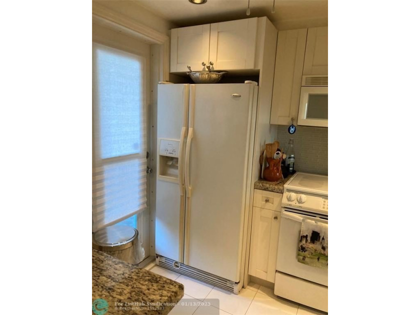 VERY NEAT AND CLEAN UNIT. ENCLOSED BALCONY . UNIT HAS ALL IMPACT - Beach Condo for sale in Hallandale Beach, Florida on Beachhouse.com