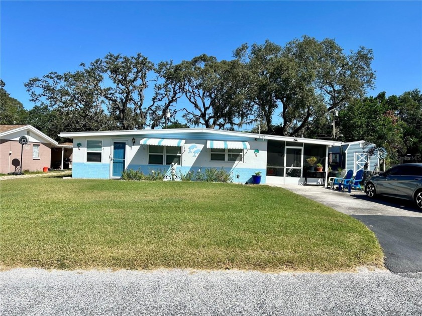 This beautiful home has a lot of upgrades and is absolutely - Beach Home for sale in New Port Richey, Florida on Beachhouse.com