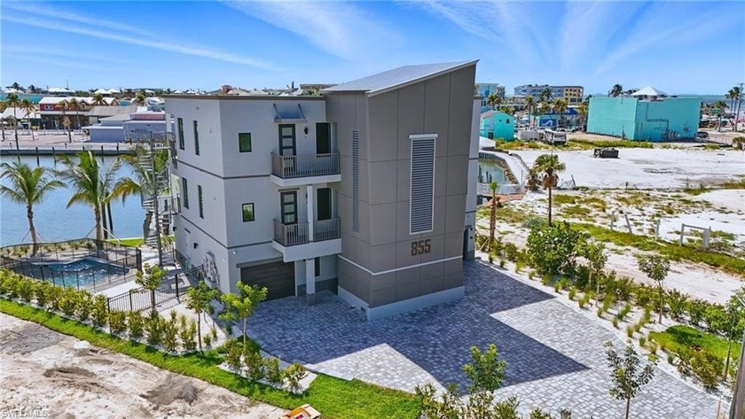 A RARE NORTH-END LUXURY OPPORTUNITY!
Experience the unmatched - Beach Home for sale in Fort Myers Beach, Florida on Beachhouse.com