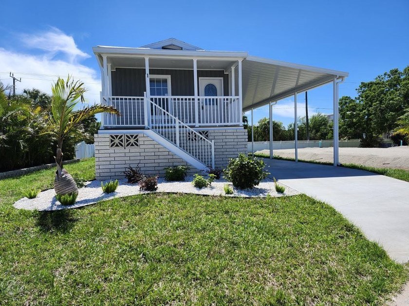 Home For Sale in Nokomis - Beach Home for sale in Nokomis, Florida on Beachhouse.com
