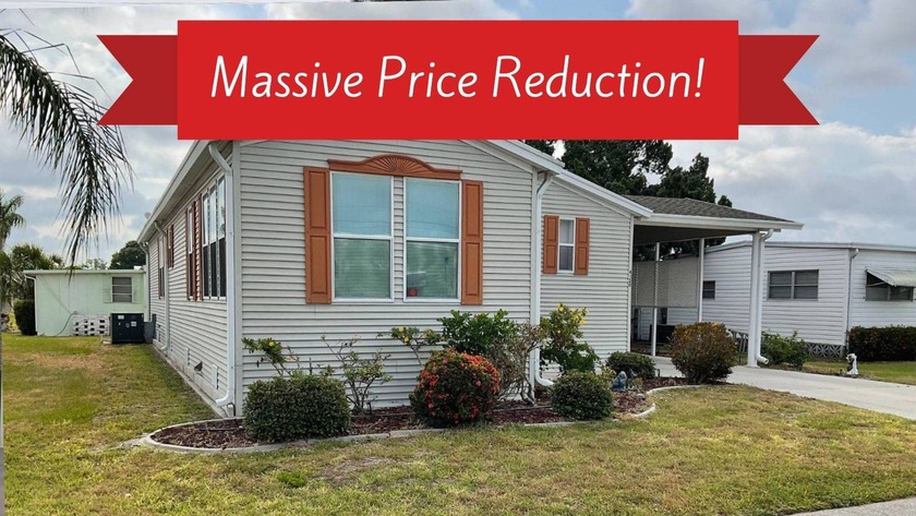 BEAUTIFUL 3/2 MANUFACTURED HOME LOCATED NEARBY LIDO BEACH! - Beach Home for sale in Sarasota, Florida on Beachhouse.com