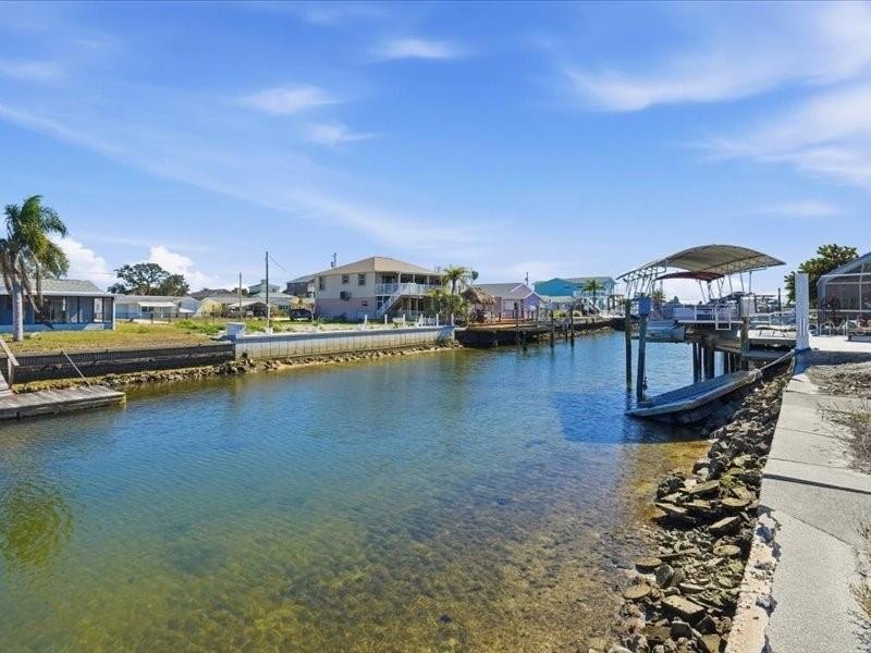 Your chance to build your dream home on this water lot 70 x 100 - Beach Lot for sale in Hudson, Florida on Beachhouse.com