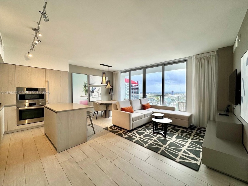 BIG OPPORTUNITY IN HYDE BEACH HOUSE!!! DAILY  ALLOWED. Income - Beach Condo for sale in Hollywood, Florida on Beachhouse.com