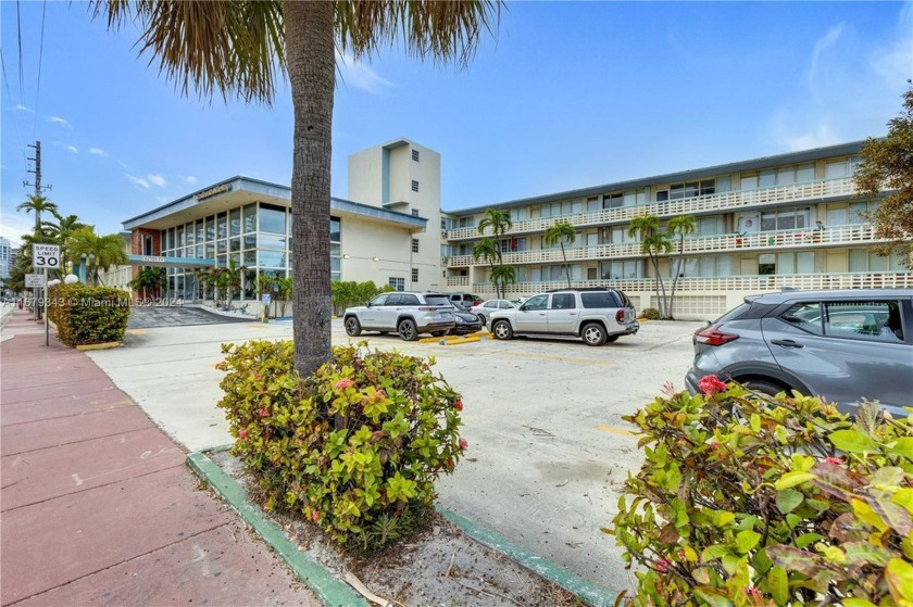 Centrally located Co-op studio unit on Indian Creek Drive - Beach Other for sale in Miami Beach, Florida on Beachhouse.com