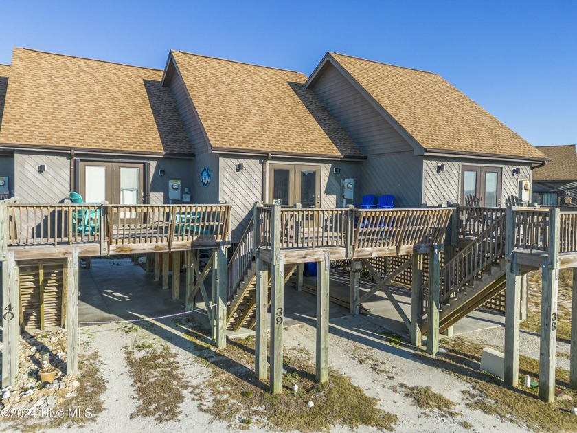 Whether you're looking to live the beach life full-time or add a - Beach Townhome/Townhouse for sale in North Topsail Beach, North Carolina on Beachhouse.com