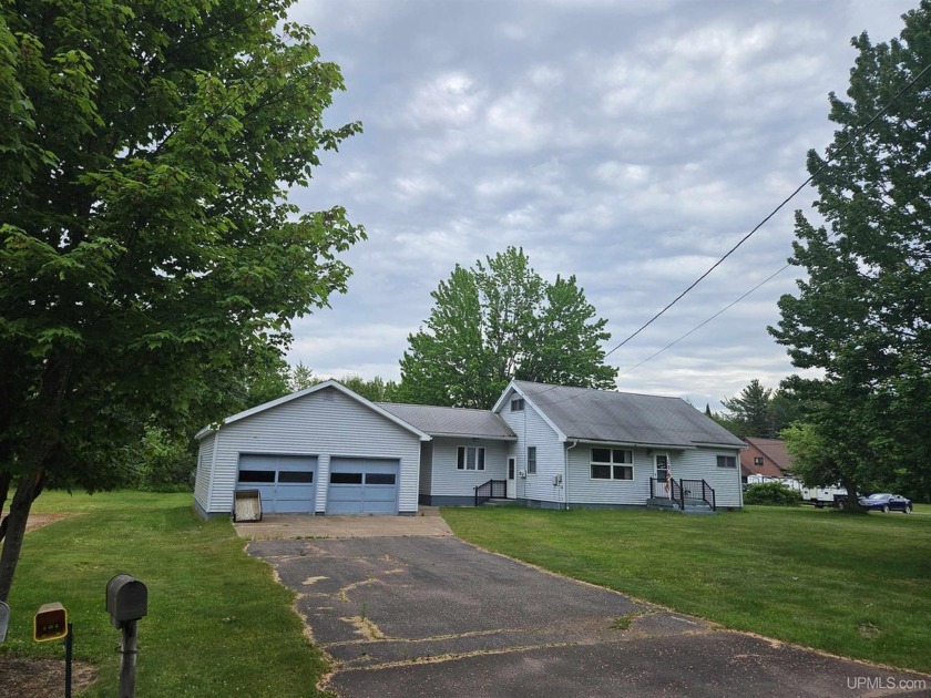PRICE REDUCED! MOTIVATED SELLER.  This extremely well-maintained - Beach Home for sale in Ontonagon, Michigan on Beachhouse.com