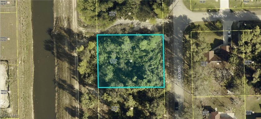 This spacious oversize vacant lot is located in a quiet, growing - Beach Lot for sale in Lehigh Acres, Florida on Beachhouse.com