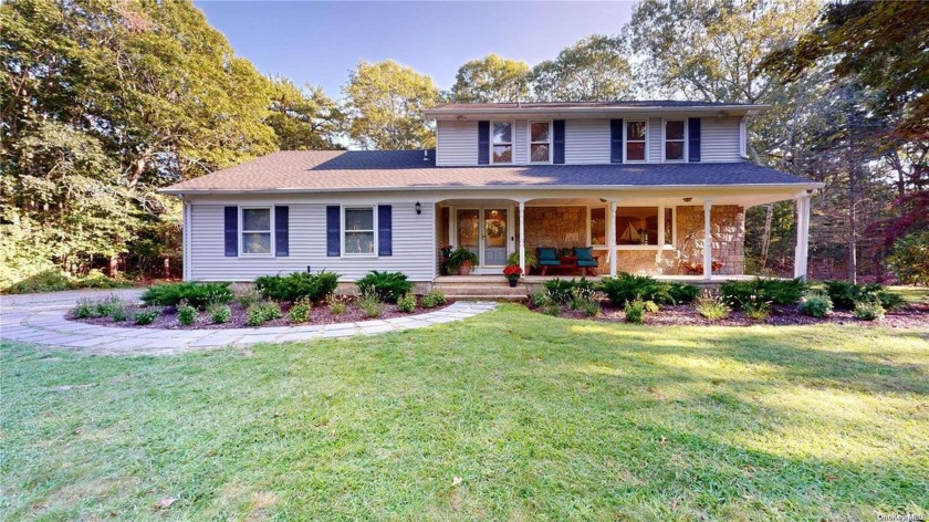 Whether you're seeking a year-round residence or a seasonal - Beach Home for sale in Hampton Bays, New York on Beachhouse.com